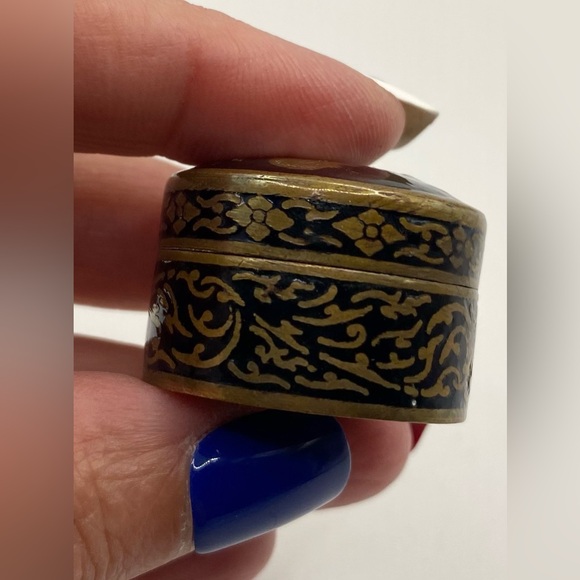 Siam Goddess Trinket Box Pill Box - Picture 4 of 6